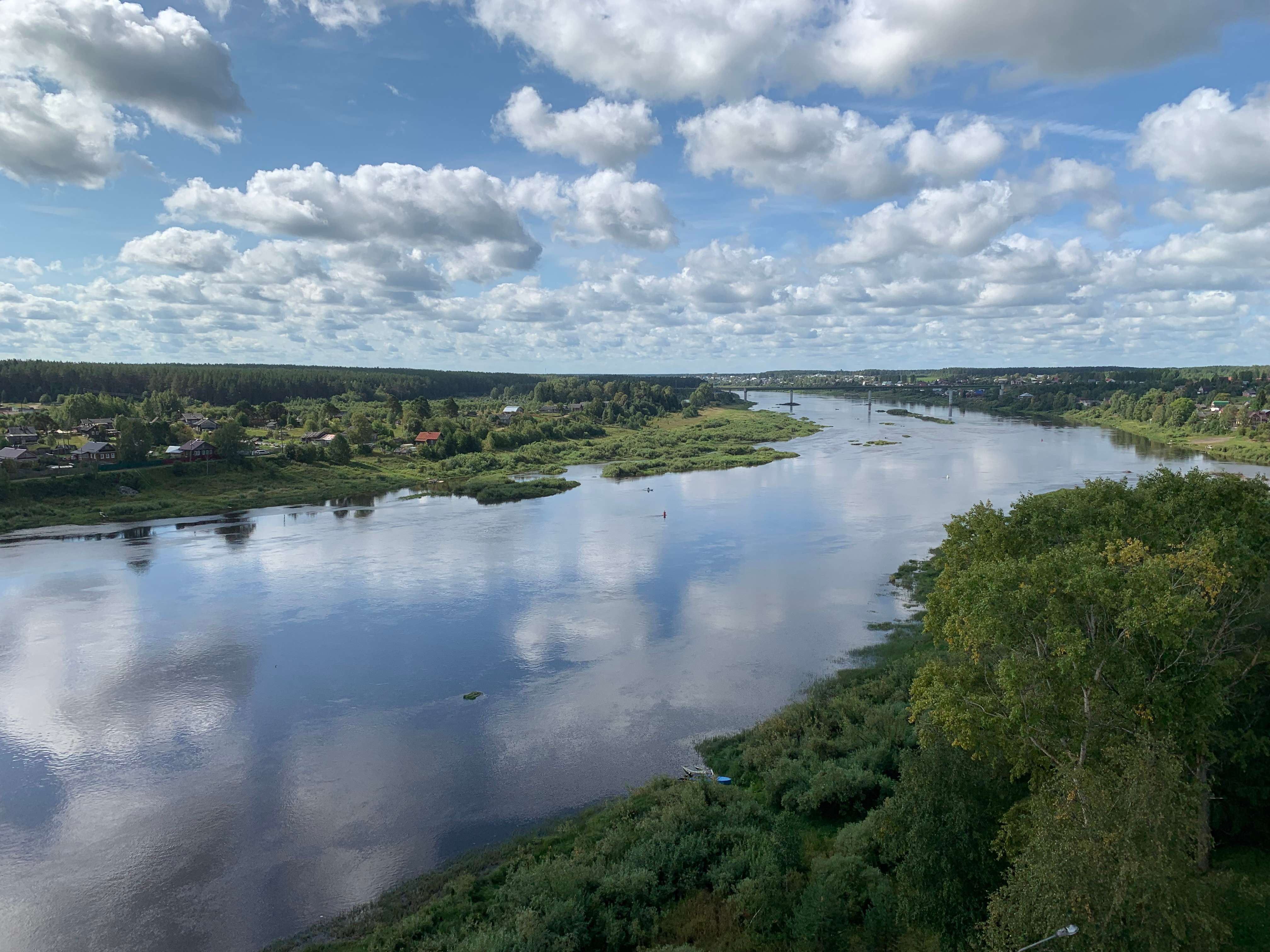 Река сухона вологодской. Река Сухона. Исток реки Сухона. Река Сухона в Соколе.